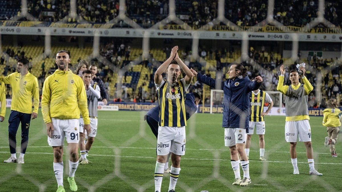 Fenerbahçe Kulübü, galibiyet sonrası Beşiktaş’a gönderme yapmadı